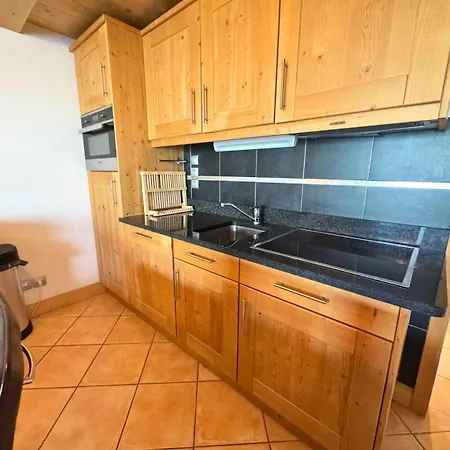 Adele - 6 Personnes Situe En Bord De Piste St Martin De Belleville Mae-4664 Apartmán
